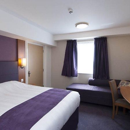 Premier Inn 브렌트우드 외부 사진