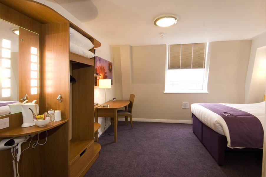 Premier Inn 브렌트우드 외부 사진
